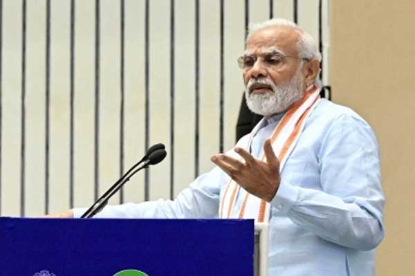 बुद्ध और गांधी की भारत भूमि ने दिखाया दूसरों के लिए जीना क्या है : पीएम मोदी